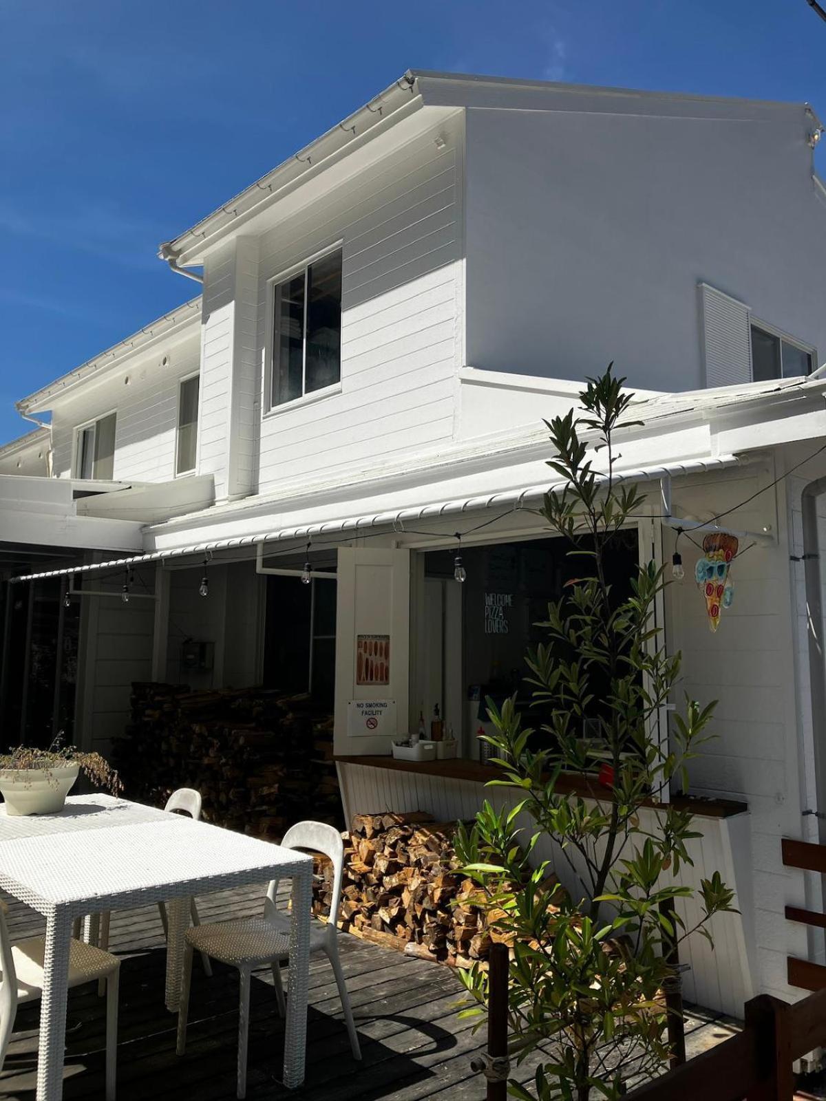 The Surf Lodge White Beach Shimoda  Exterior photo